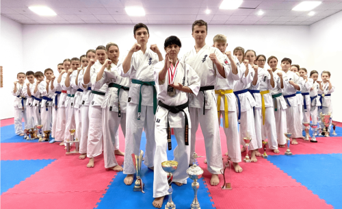 Grupa Majka 18.30 i 19.30